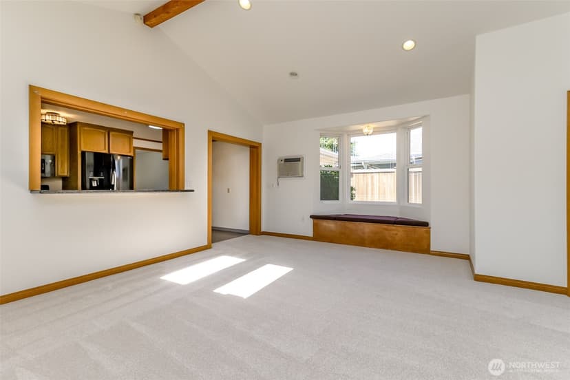 Property photo for 16016 12th Avenue SW, Burien photo 16