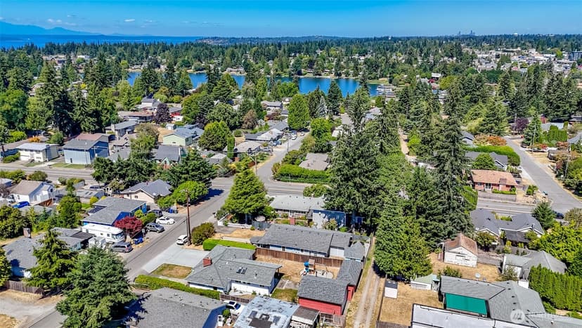 Property photo for 16016 12th Avenue SW, Burien photo 36