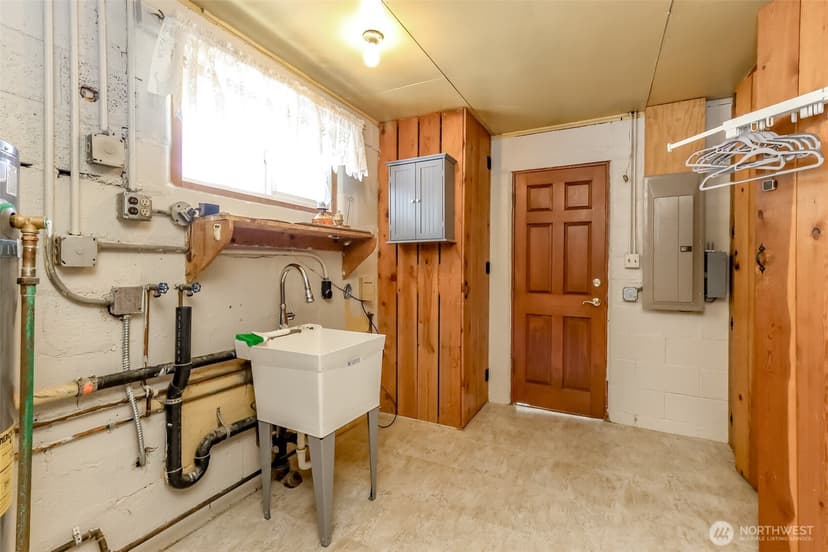 Property photo for 16016 12th Avenue SW, Burien photo 20