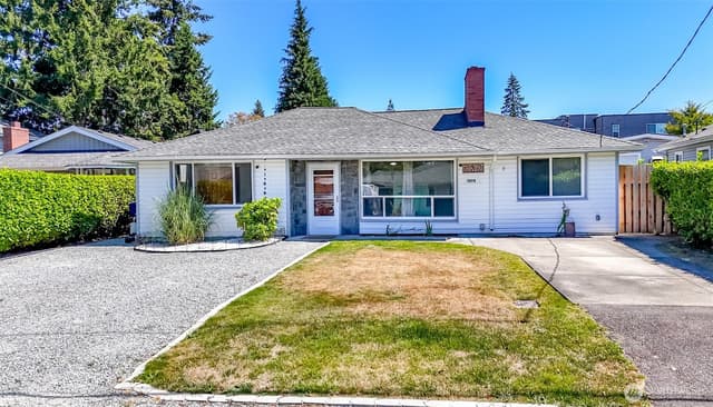 Property photo for 16016 12th Avenue SW, Burien photo 3