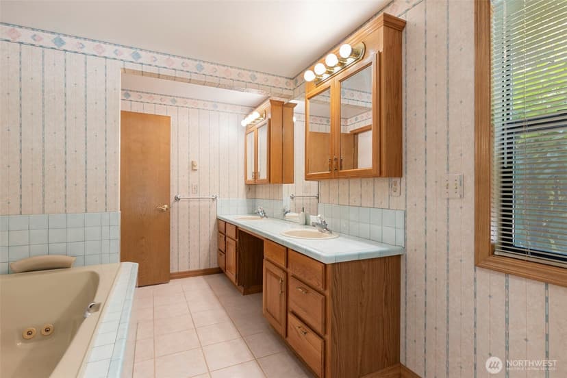 Property photo for 6120 Vernon Lane SE, Port Orchard photo 32