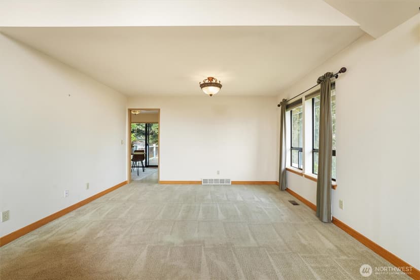 Property photo for 2914 Cedar Avenue S, Renton photo 18
