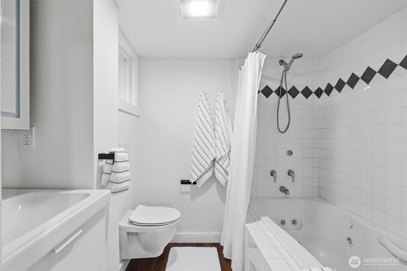 Property photo for 2316 N 80th Street, Seattle photo 10