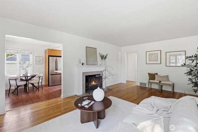 Property photo for 2316 N 80th Street, Seattle photo 3