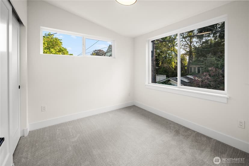 Property photo for 615 18th Avenue E, Seattle photo 17