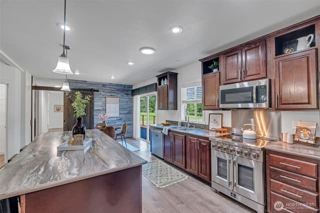 Property photo for 9889 Sportsman Club Road NE, Bainbridge Island photo 4
