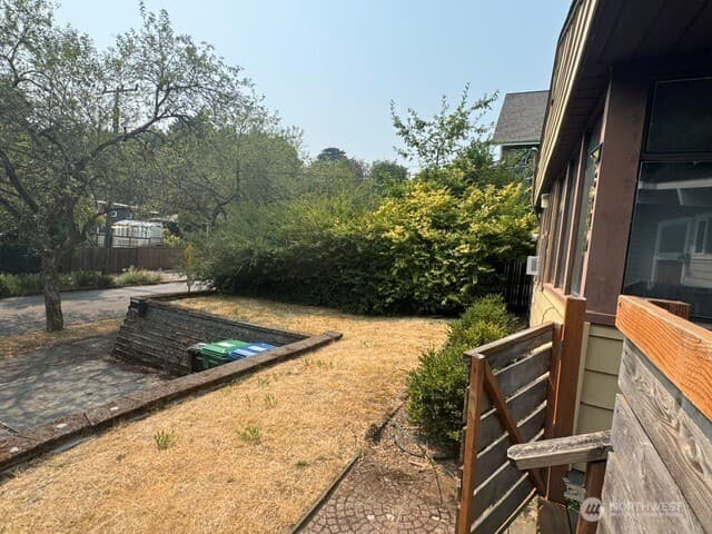 Property photo for 3210 S Washington Street, Seattle photo 2