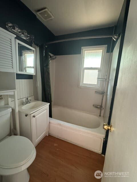 Property photo for 3210 S Washington Street, Seattle photo 8