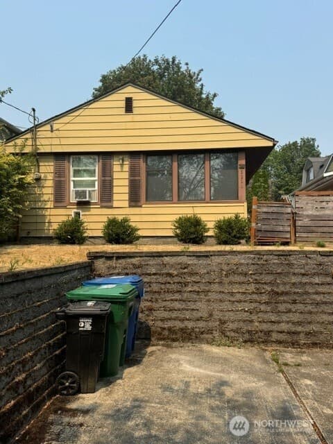Property photo for 3210 S Washington Street, Seattle