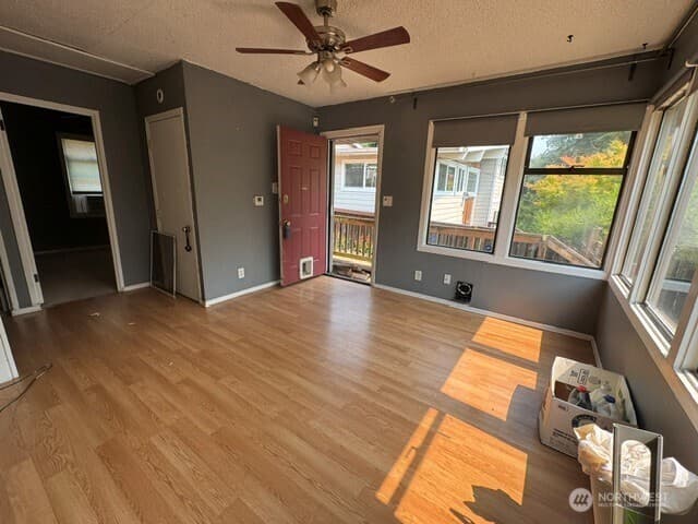 Property photo for 3210 S Washington Street, Seattle photo 4