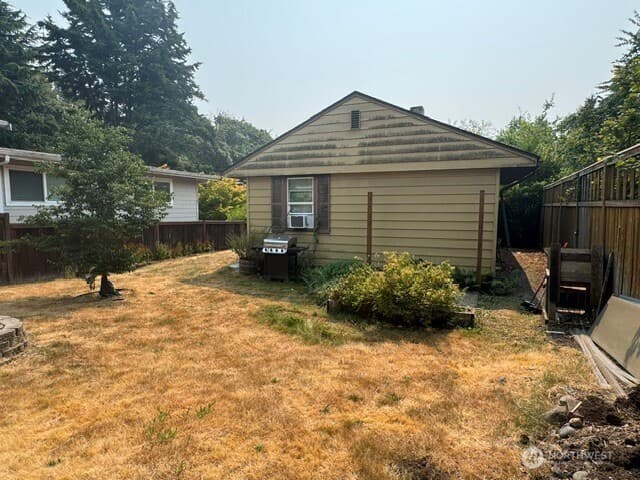 Property photo for 3210 S Washington Street, Seattle photo 14