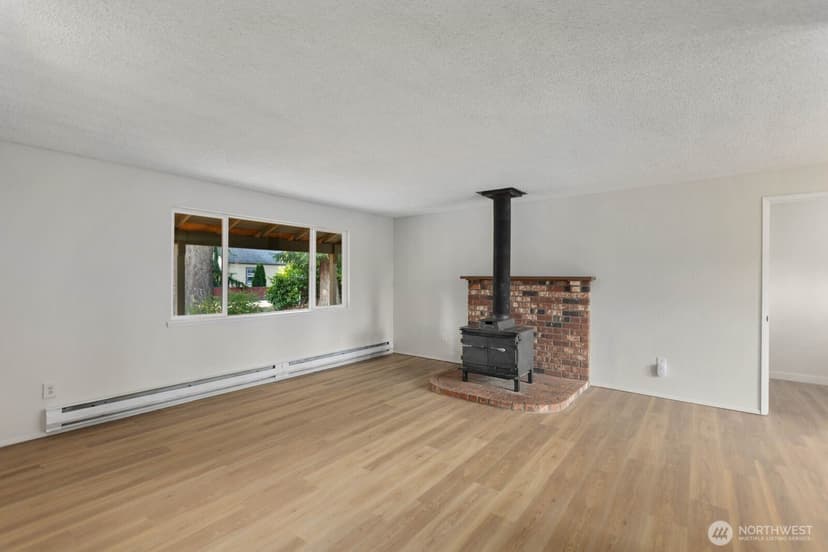 Property photo for 128 Florence Street, Arlington photo 4