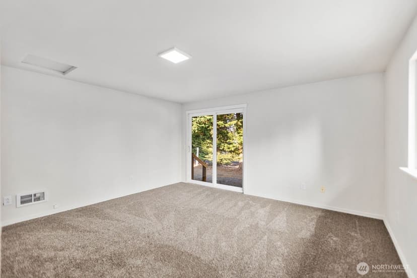 Property photo for 128 Florence Street, Arlington photo 16