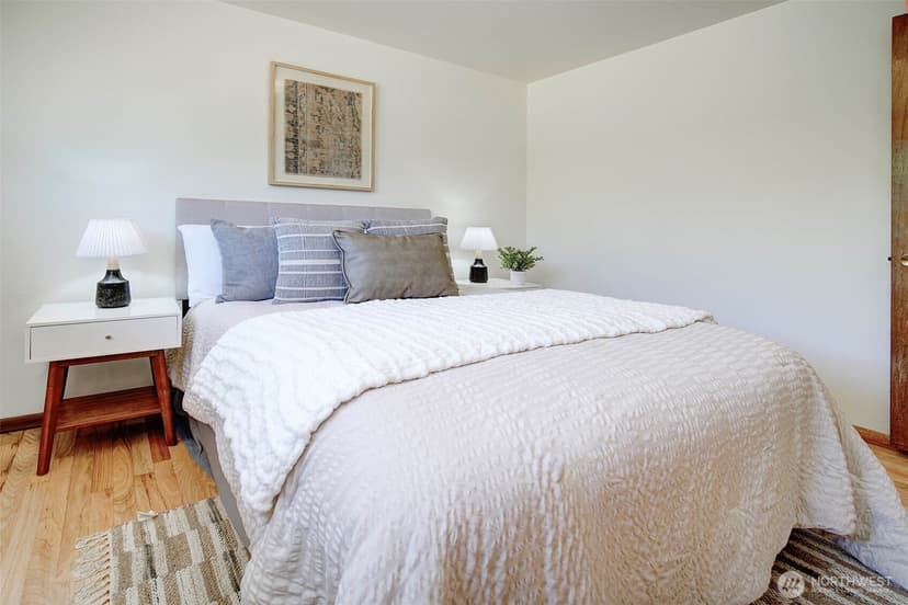 Property photo for 1924 NE 130th Place, Seattle photo 15
