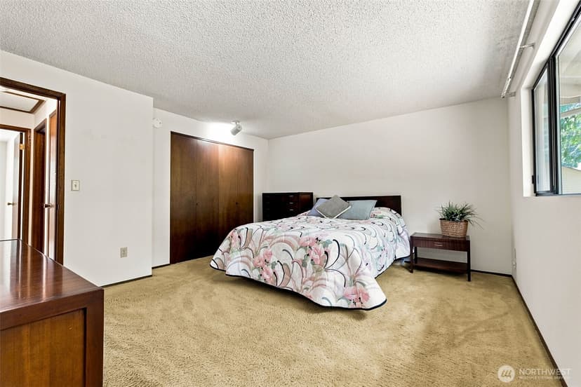 Property photo for 26340 SE 158 Street, Issaquah photo 28
