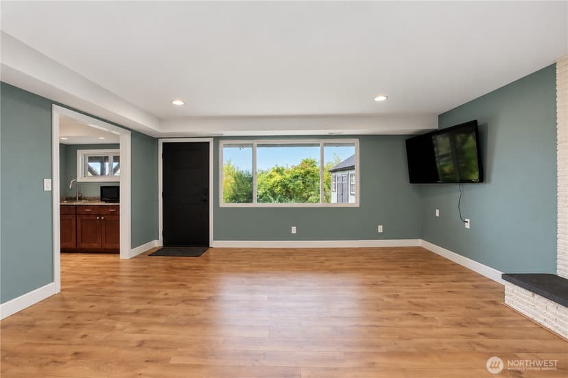 Property photo for 7841 S 135th Street, Seattle photo 21