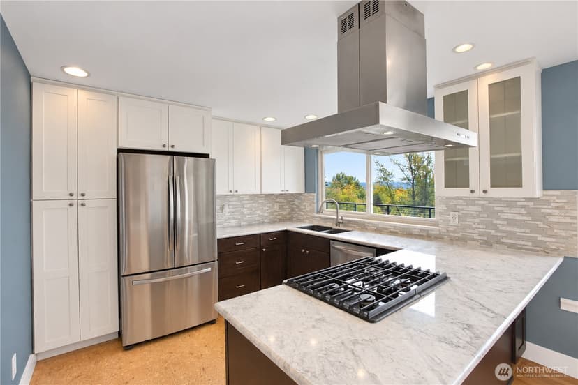 Property photo for 7841 S 135th Street, Seattle photo 12