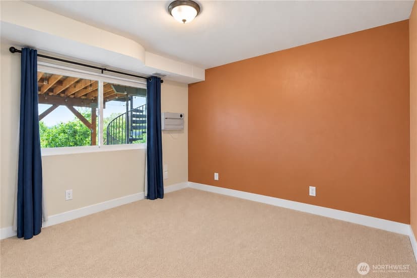 Property photo for 7841 S 135th Street, Seattle photo 26