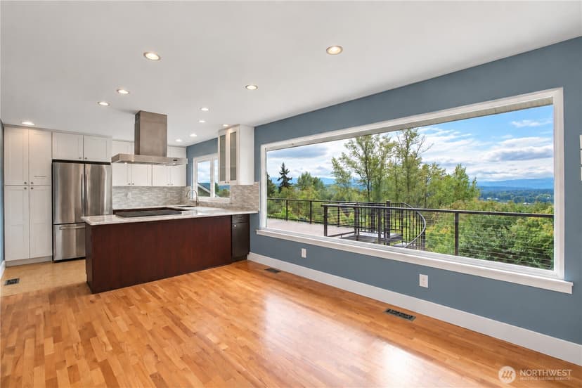 Property photo for 7841 S 135th Street, Seattle photo 11