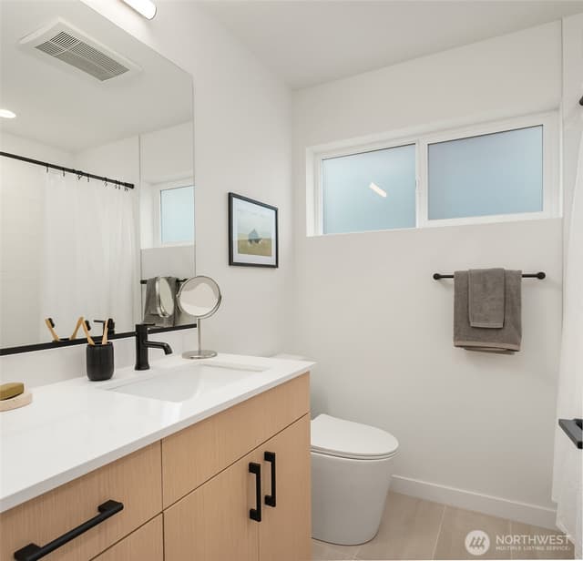 Property photo for 721 15th Avenue #A, Seattle photo 5