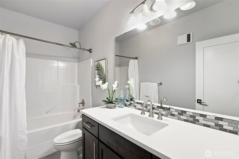 Property photo for 13415 NE 128th Place, Kirkland photo 26