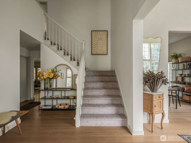 Property photo for 6105 75th Avenue Ct W, University Place photo 3