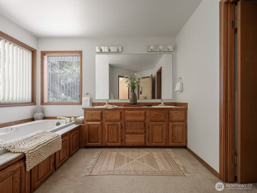 Property photo for 6105 75th Avenue Ct W, University Place photo 34