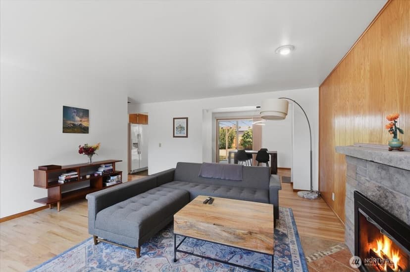 Property photo for 20621 78th Place W, Edmonds photo 6