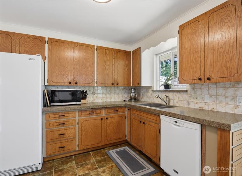 Property photo for 20621 78th Place W, Edmonds photo 7