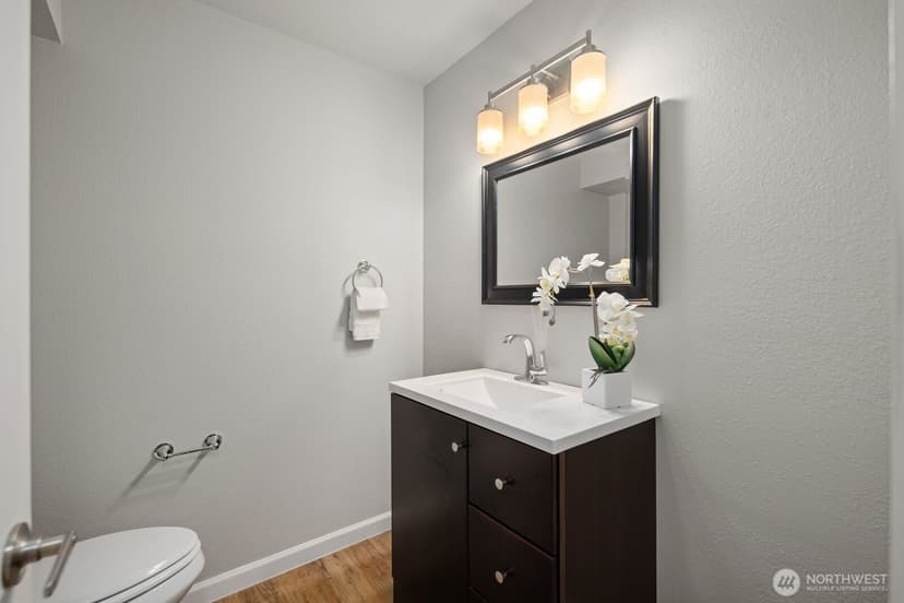 Property photo for 7639 SE 29th Street, Mercer Island photo 27