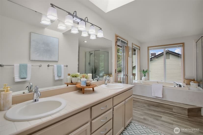 Property photo for 25417 Lake Wilderness Country Club Drive SE, Maple Valley photo 21