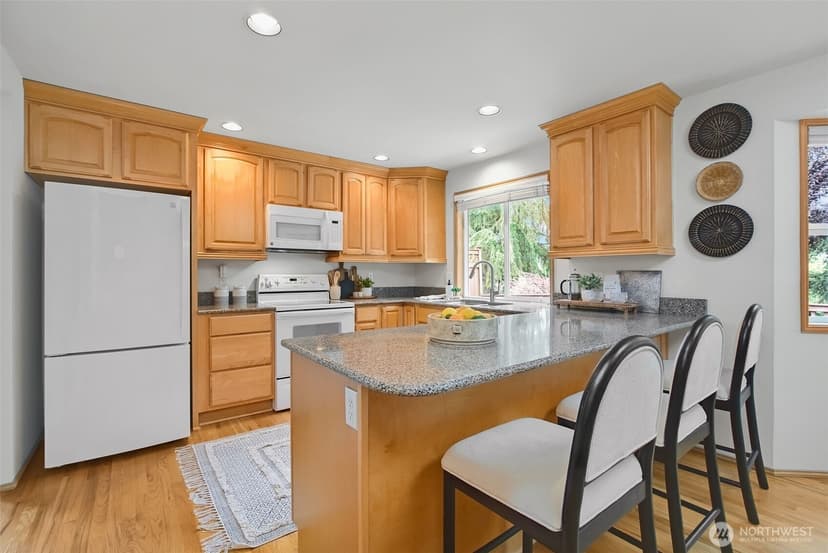 Property photo for 25417 Lake Wilderness Country Club Drive SE, Maple Valley photo 8