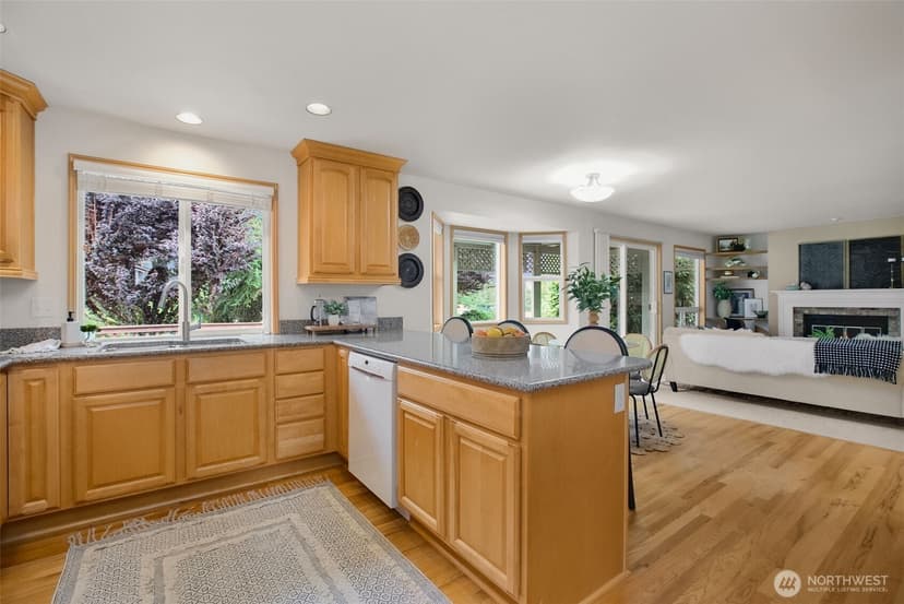 Property photo for 25417 Lake Wilderness Country Club Drive SE, Maple Valley photo 9