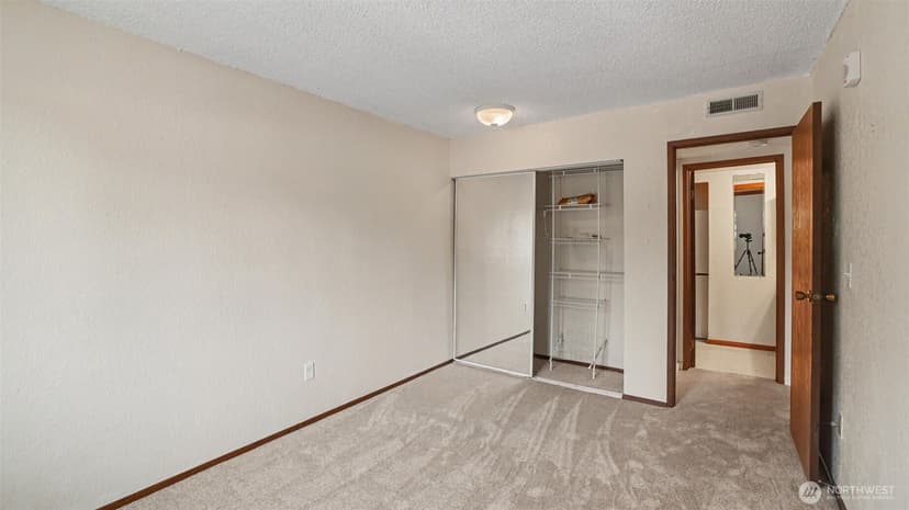 Property photo for 10021 SE 235th Place #B303, Kent photo 13