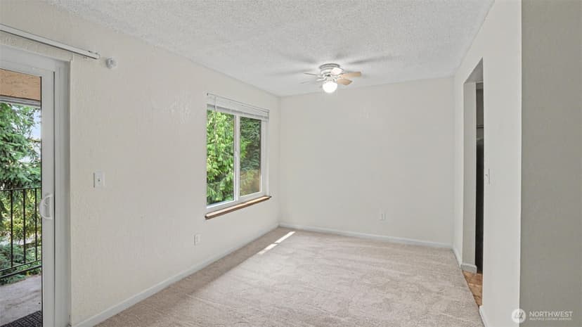 Property photo for 10021 SE 235th Place #B303, Kent photo 6