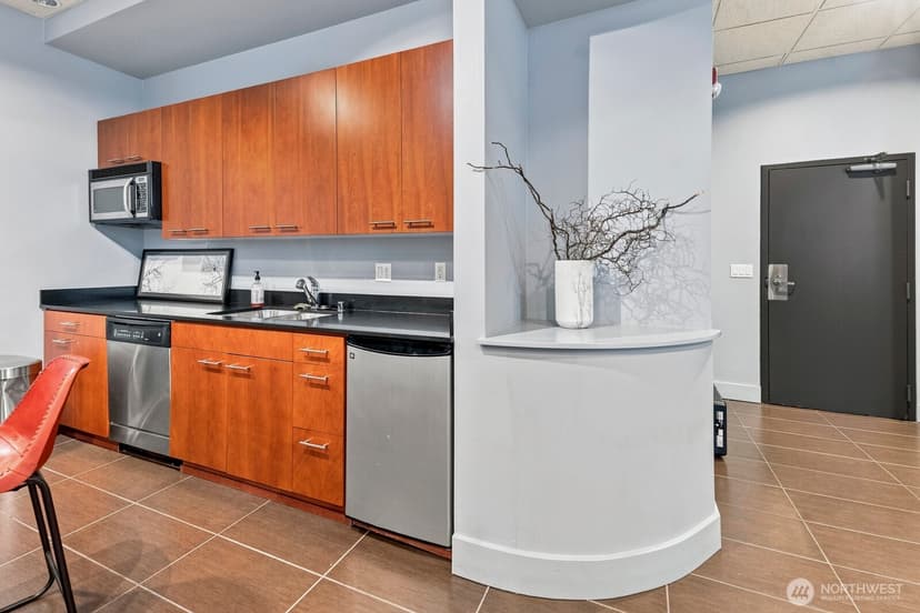 Property photo for 159 Denny Way #509, Seattle photo 37