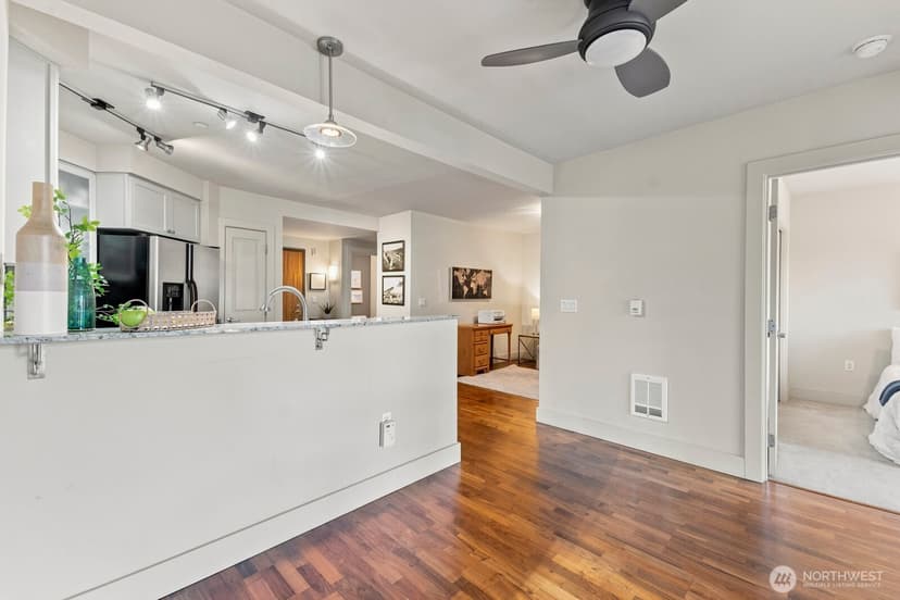 Property photo for 159 Denny Way #509, Seattle photo 26