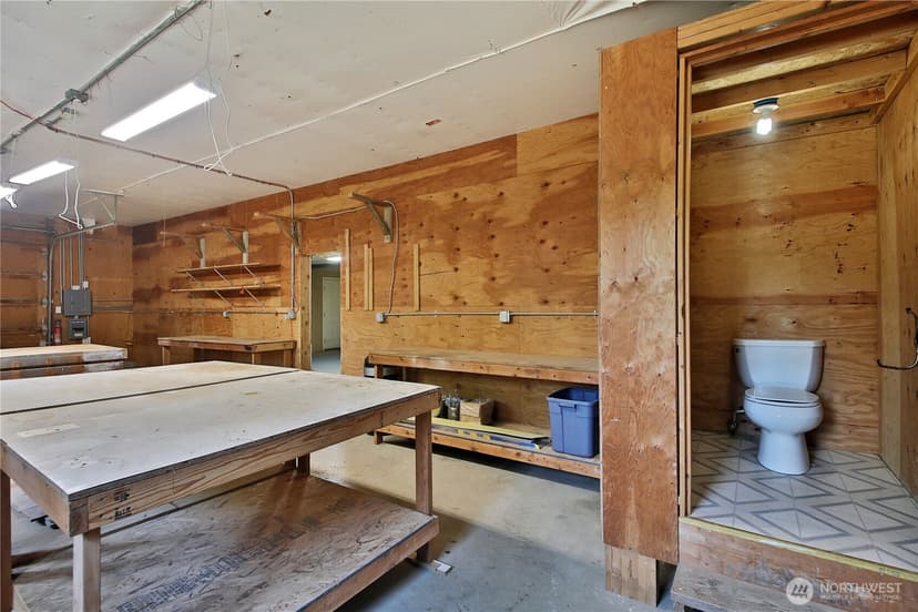 Property photo for 6621 Sills Road, Clinton photo 38