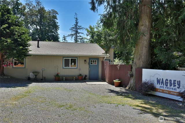 Property photo for 6621 Sills Road, Clinton photo 2