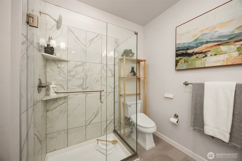 Property photo for 1053 6th Walk NE, Issaquah photo 15