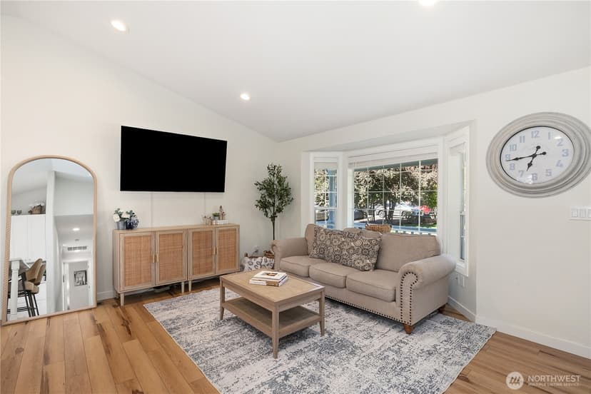 Property photo for 8708 114th Street Ct SW, Lakewood photo 6