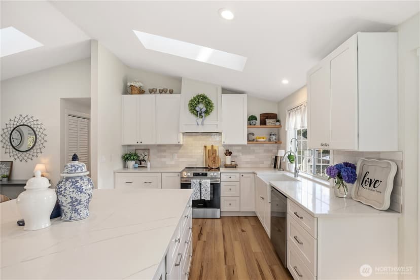 Property photo for 8708 114th Street Ct SW, Lakewood photo 12