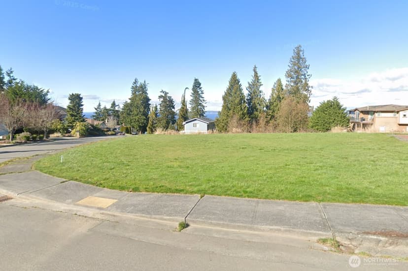 Property photo for 192 X 49th Place SW, Everett photo 4