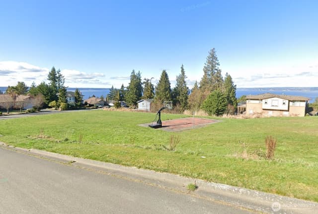 Property photo for 192 X 49th Place SW, Everett photo 5
