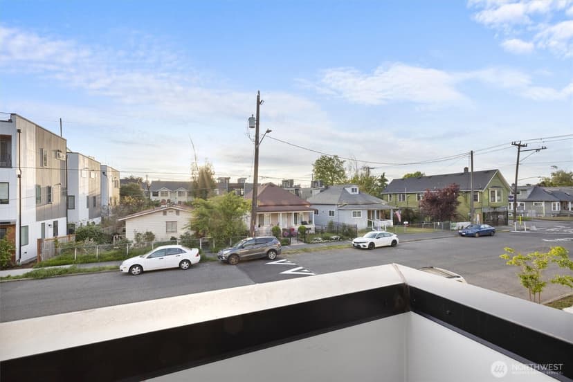 Property photo for 6614 Carleton Avenue S #A, Seattle photo 16