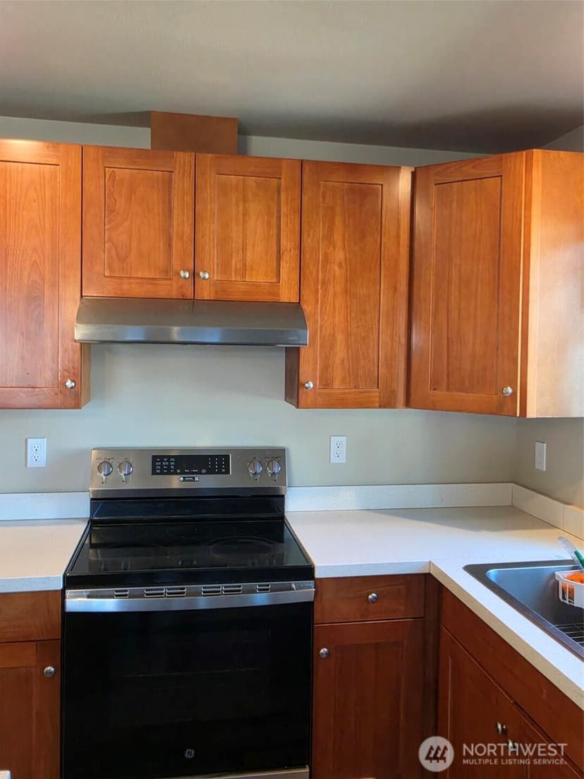 Property photo for 3704 W F Street, Bremerton photo 8