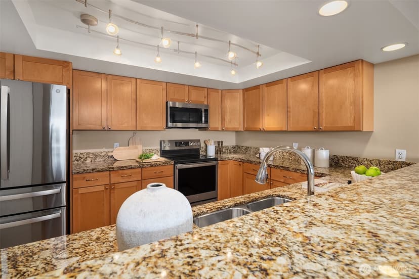 Property photo for 700 Crockett Street #104, Seattle photo 16