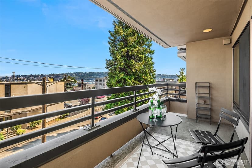 Property photo for 700 Crockett Street #104, Seattle photo 11