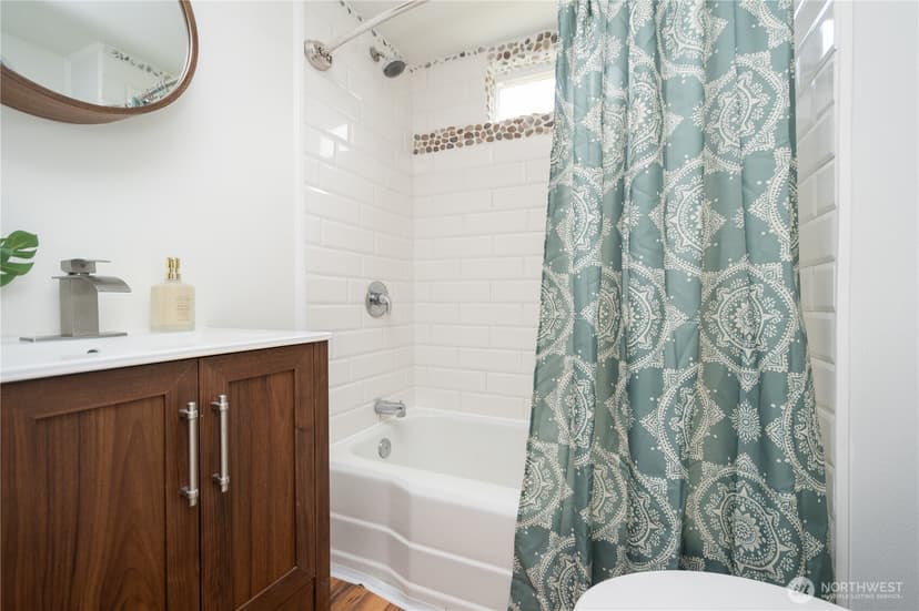 Property photo for 9028 Highland Avenue SW, Lakewood photo 13