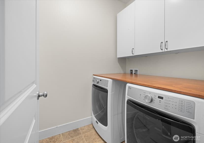 Property photo for 4148 29th Avenue S, Seattle photo 15